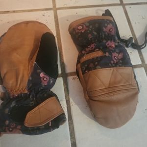 Kids Dakine snow mittens
